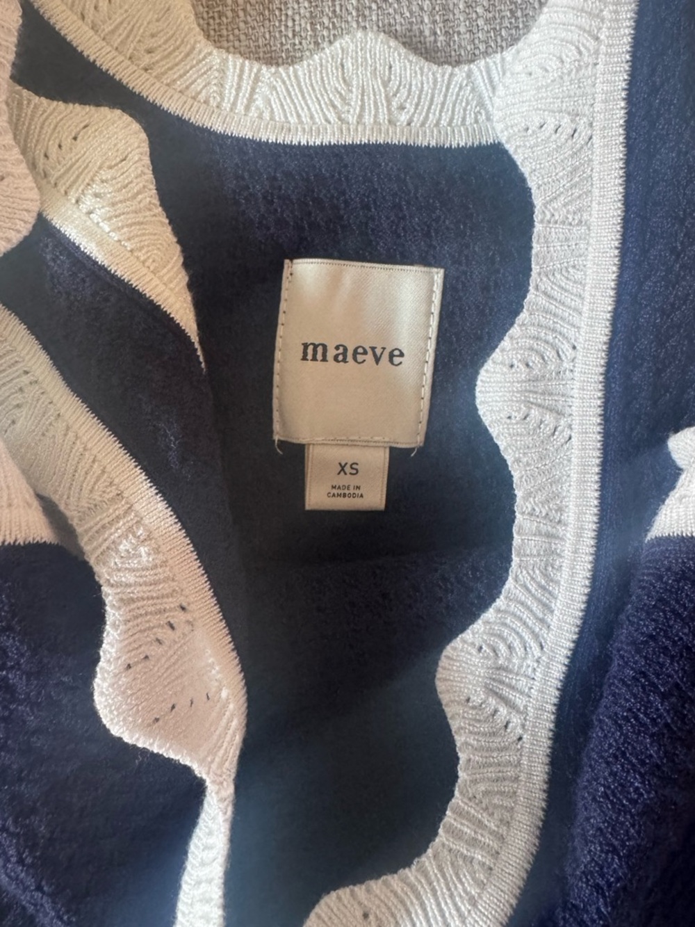 Anthropologie Maeve navy white cropped scallop sweater tank xs - Picture 3 of 6